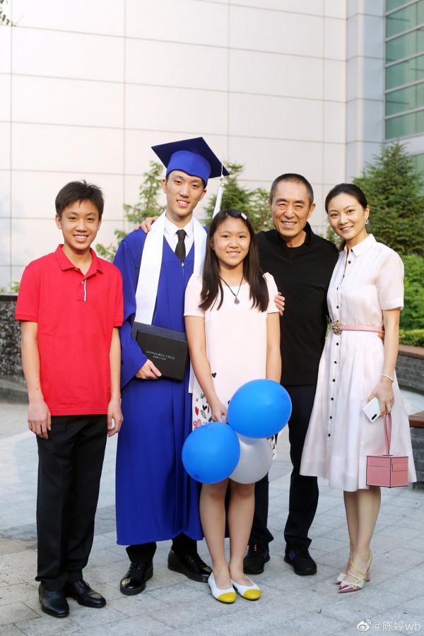 19歲輟學給張藝謀生3個娃、隱忍10年拿到結婚證,陳婷真的太狠了 19歲輟學給張藝謀生3個娃、隱忍10年拿到結婚證,陳婷真的太狠了