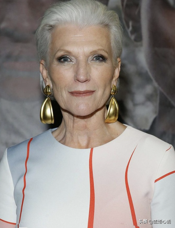 中老年女性的12個化妝小貼士