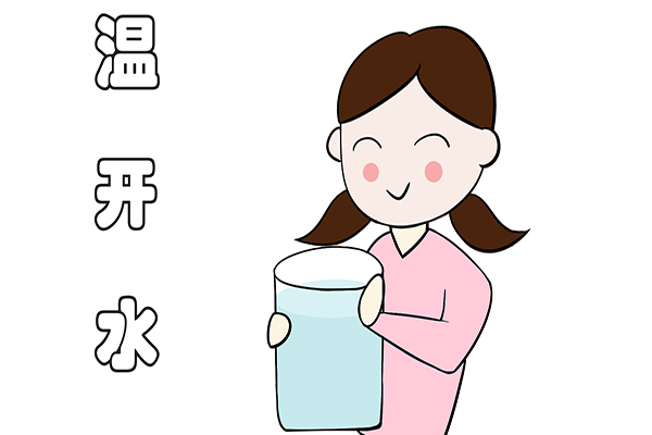 為什麼杯子裡的水隔一夜就不能喝，而桶裝水喝一個星期都沒事？