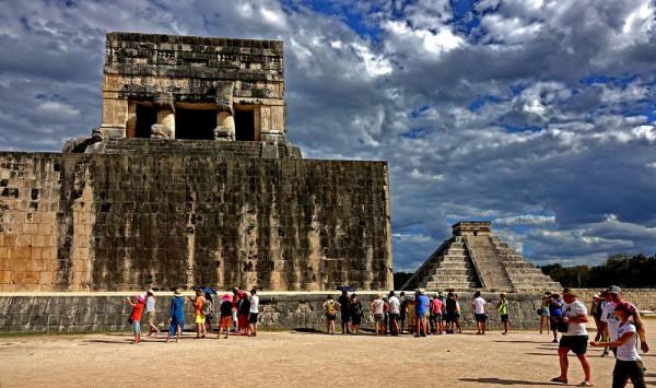 《瑪雅三千年》:美一戰時期最好的特工,隱身20年研究古文明 《瑪雅三千年》:美一戰時期最好的特工,隱身20年研究古文明