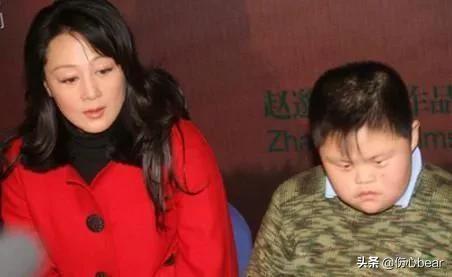 明明是正常人卻生出殘疾孩子的7個明星,他們各個讓人心疼 明明是正常人卻生出殘疾孩子的7個明星,他們各個讓人心疼