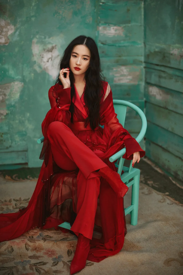 楊冪撞上趙麗穎,國風造型PK誰贏了? 楊冪撞上趙麗穎,國風造型PK誰贏了?