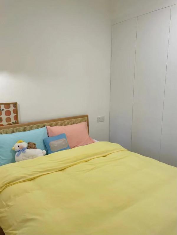 女主因家裡佈置而走紅網路，全屋簡單又高階，一點都不將就