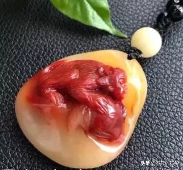 欣賞觀看這美麗的石頭，每一方都是那麼精美，這就是藝術