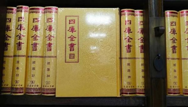 與毛主席共同觀禮、獲周總理接見!這位烈士後人今向母校捐出珍貴藏品 與毛主席共同觀禮、獲周總理接見!這位烈士後人今向母校捐出珍貴藏品