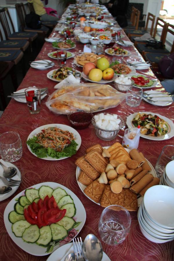 中亞五國漫遊之吉爾吉斯，我們在那裡拜謁了詩仙李十二出生的地方