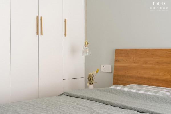 92㎡剛需小三室，原木+布藝打造日式風，簡單又治癒的氛圍很心安