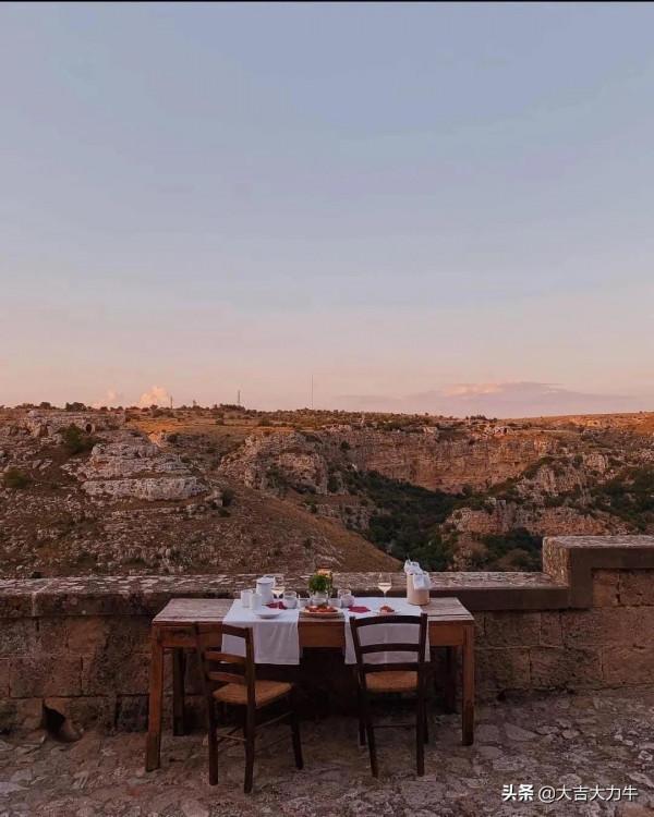 義大利馬泰拉—007取景地，神秘的岩石之城