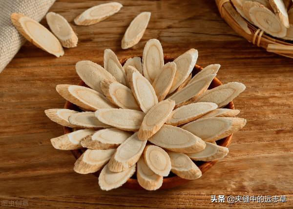 反覆發燒用柴胡，情志不暢用柴胡，柴胡到底有哪些功效，你可知否