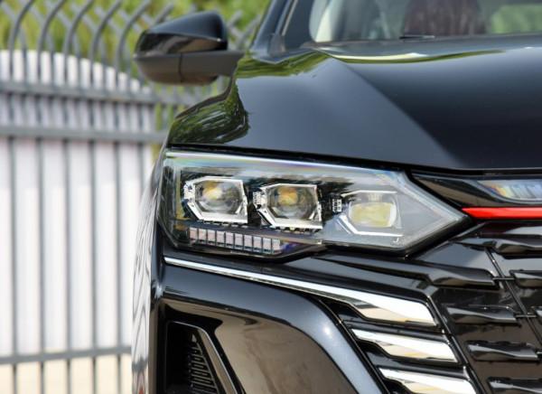 反覆思考，東風風神奕炫MAX選中配就行，動力強，省油，安全舒適