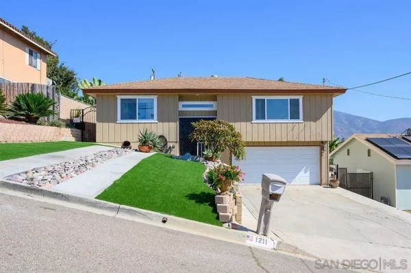 世界上最陡峭的街道，普通的車都上不去，恐高的人會害怕