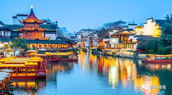 逛夫子廟，吃的是文化，其是東晉國立最高學府太學所在地