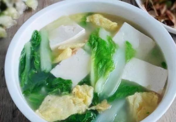 朱元璋喝完老奶奶豆腐湯誇讚不已，轉身離開就下令：處死她