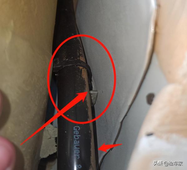 九年的二手車賣130萬，不成想內飾功能沒反應，買主：留著報廢吧