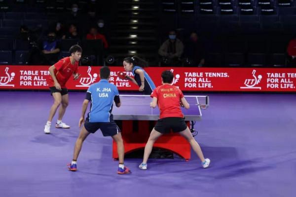 休斯敦世乒賽中美跨國混雙組合首次合練 交換球衣