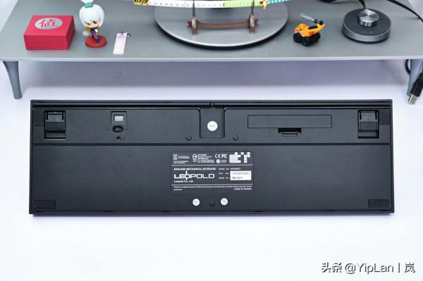 重劍無鋒大巧不工，Leopold NP900RBT雙模機械鍵盤開箱