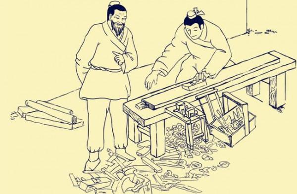 民間故事：新婚夫妻趕路，夜宿荒野破屋時公雞託夢：上房梁保性命