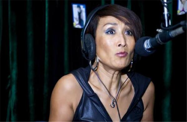 車禍流產,大哥去世,2婚嫁英國人,64歲沒孩子,沈小岑還好嗎? 車禍流產,大哥去世,2婚嫁英國人,64歲沒孩子,沈小岑還好嗎?