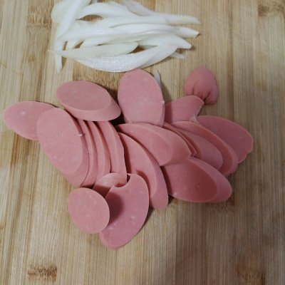 幾分鐘搞定炒泡麵，一步就搞定