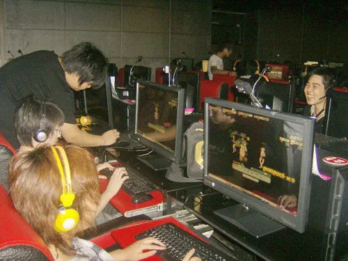 一年倒閉一萬多家,網咖為什麼不火了? 一年倒閉一萬多家,網咖為什麼不火了?