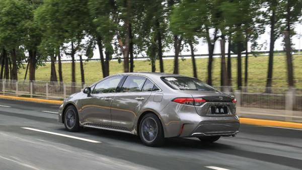 是大雷凌亦是小凱美瑞,試駕凌尚,A+級豐田轎車香不香? 是大雷凌亦是小凱美瑞,試駕凌尚,A+級豐田轎車香不香?