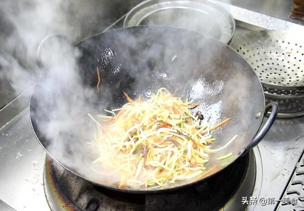 素炒三樣怎麼做清脆又入味,廚師長教你飯店做法,幾分鐘做一盤 素炒三樣怎麼做清脆又入味,廚師長教你飯店做法,幾分鐘做一盤