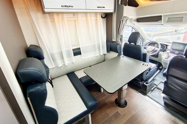 後拓展還帶電動升降床 舜宇V90T型房車48V供電系統有保障 後拓展還帶電動升降床 舜宇V90T型房車48V供電系統有保障