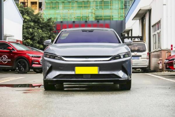 車長近5米,3.9秒破百,續航550公里,這臺比亞迪漢真了不起 車長近5米,3.9秒破百,續航550公里,這臺比亞迪漢真了不起