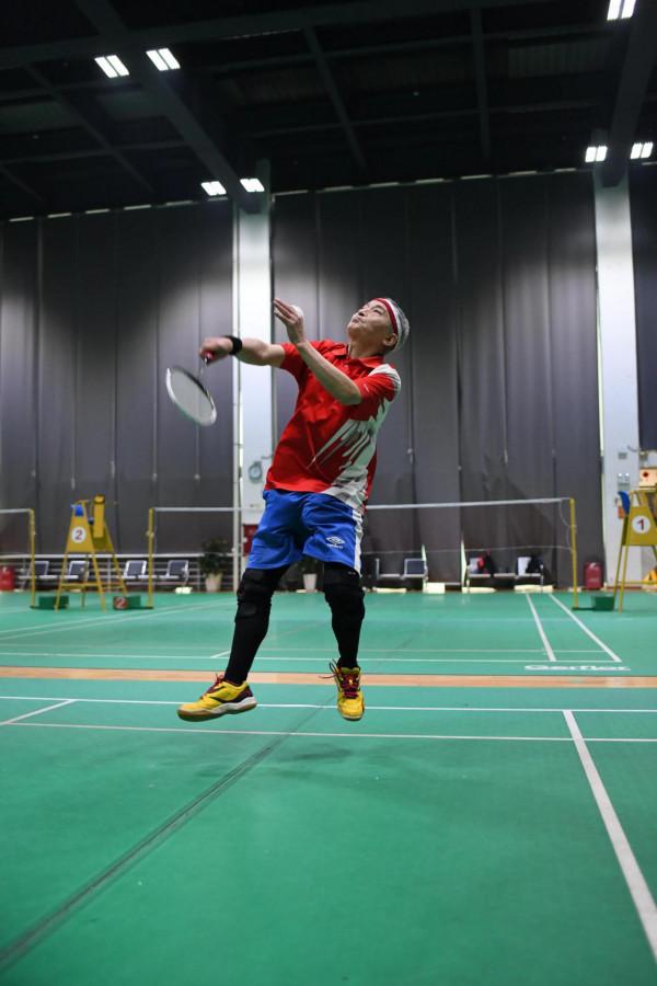 羽毛球雖不是世界的第一運動，卻是飛行速度最快的且優雅的運動