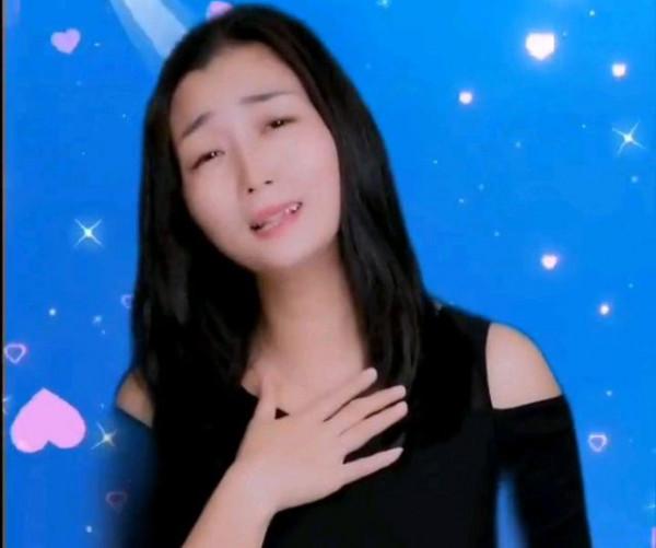 祁隆全家出鏡淚灑直播間，唯獨樂凡沒有現身，疑似兩人已經離婚