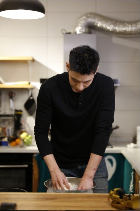 林書豪曬做蔥油餅照：從小最愛和媽媽一起製作 媽媽我想念你