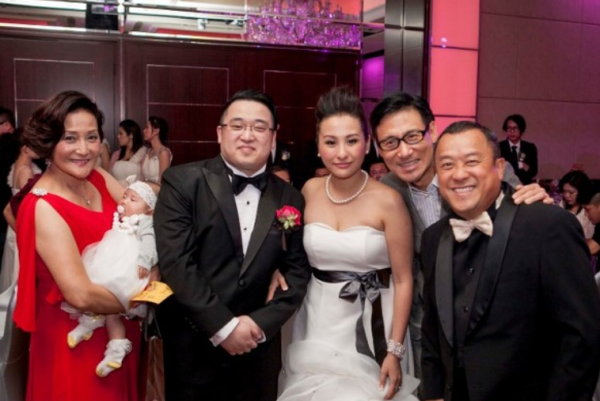 曾志偉兒子離婚後積極復出，在TVB節目擔任主持，卻被質疑靠老爸