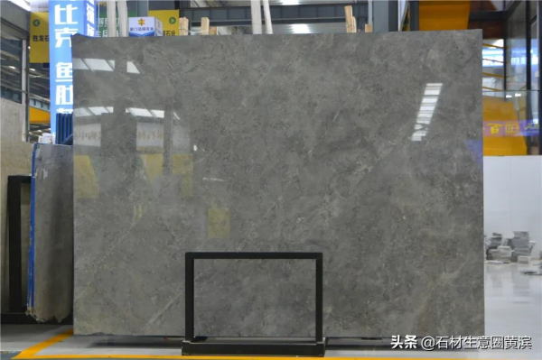 魚肚灰（土耳其） | 沉穩又神秘，帶您體驗現代時尚新格調