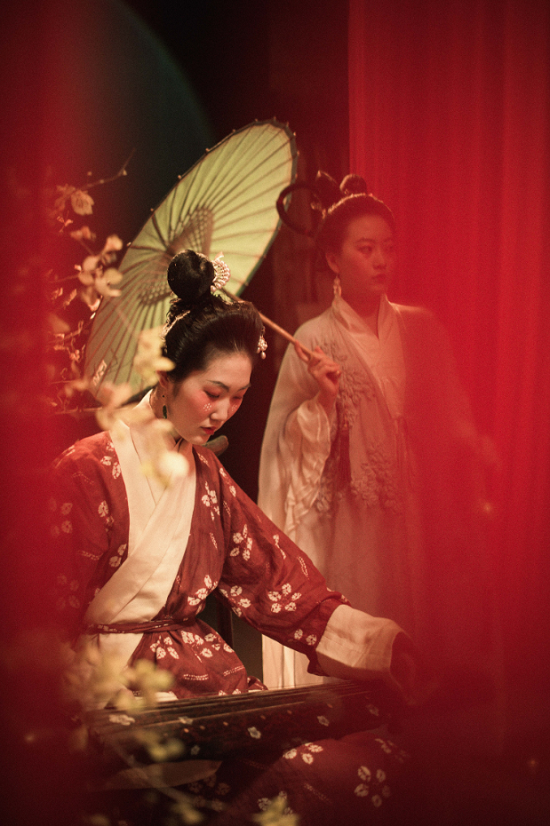 生活在左《九九消寒圖》New Hanfu系列主題釋出會