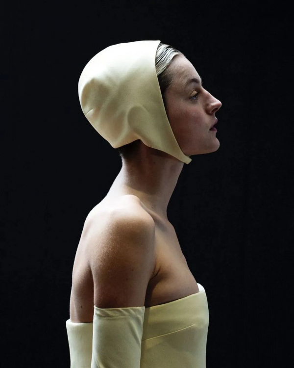 不穿秋褲的明星如何過冬？