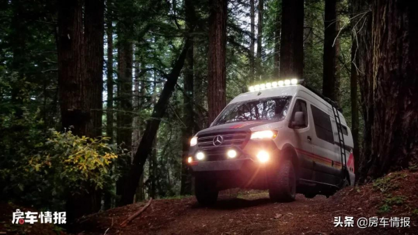 新款賓士4X4露營車，3.0T發動機配7AT，超大儲物空間兩人自駕夠用