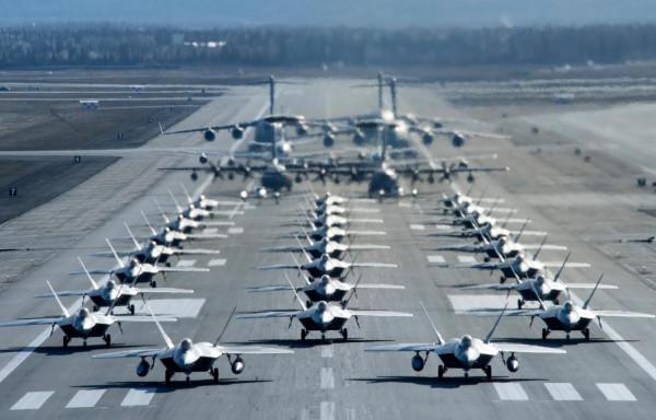 強調中國說3遍,美空軍部長公開諷刺國會:美國空軍破爛飛機太多 強調中國說3遍,美空軍部長公開諷刺國會:美國空軍破爛飛機太多