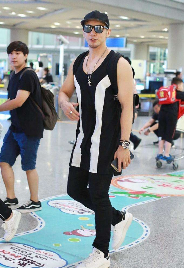 張倫碩：鍾麗緹是他的最愛，3個繼女是他的心頭寶