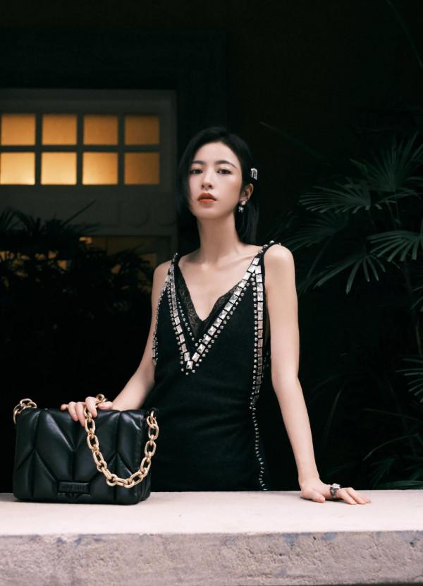 周雨彤高畫質桌布 周雨彤高畫質桌布