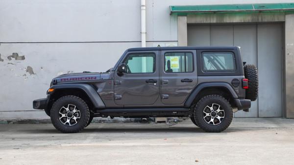 換了2.0T發動機的牧馬人省錢嗎？在城裡開月花銷兩千七