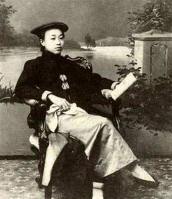 一代名伶劉喜奎:遭數位軍閥爭搶囚禁,晚年受周總理邀請任教學校 一代名伶劉喜奎:遭數位軍閥爭搶囚禁,晚年受周總理邀請任教學校