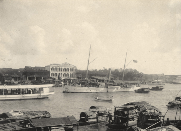 美國水手砸死了一個廣州女人，且拒不承認，中國官員的處理太霸氣