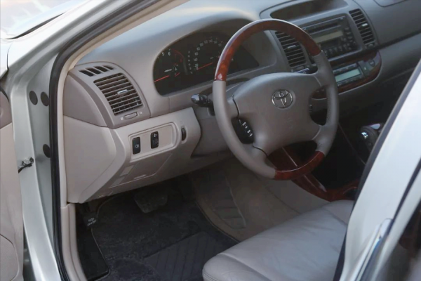 「情懷玩車」翻新復活2002年的豐田佳美，絕代神車，氣質非凡