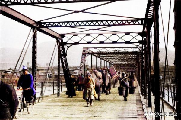 1934年的“天下黃河第一橋”，記錄下當年蘭州最真實的歷史風貌