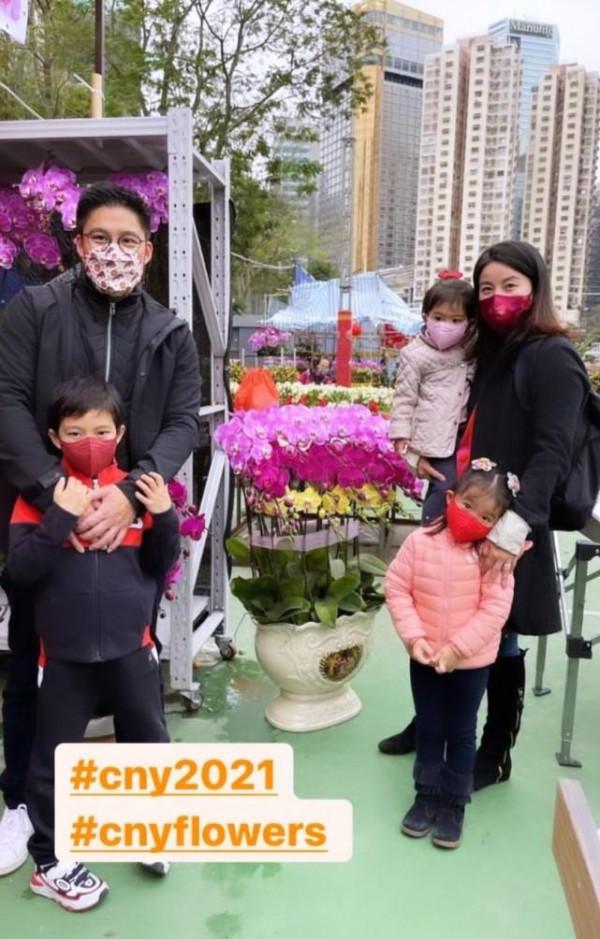 郭晶晶夫婦10月23日參加校園活動，孩子就讀平價學校，學費超便宜