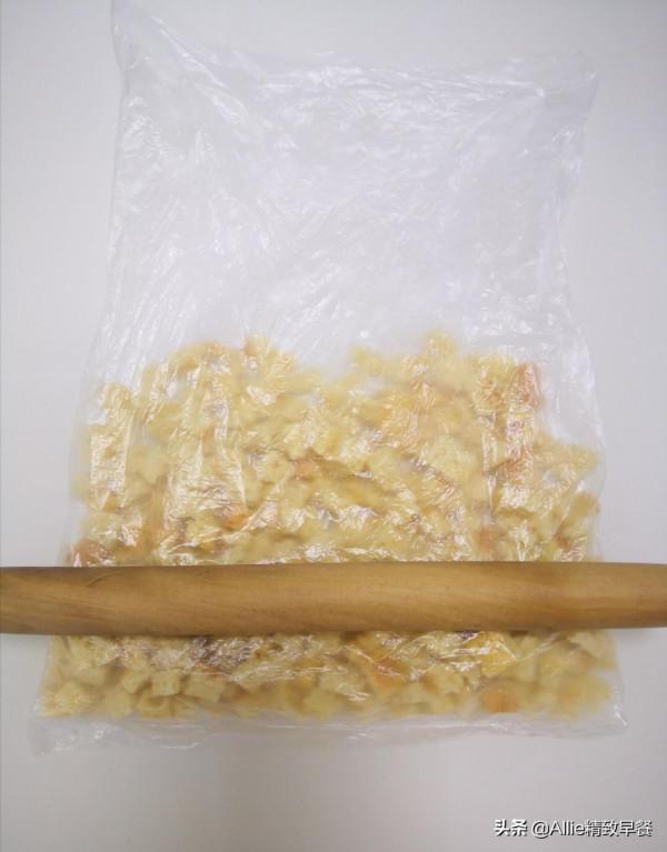 雞胸肉再出新美食，用自制麵包糠做無油版雞米花，外酥裡嫩，真香