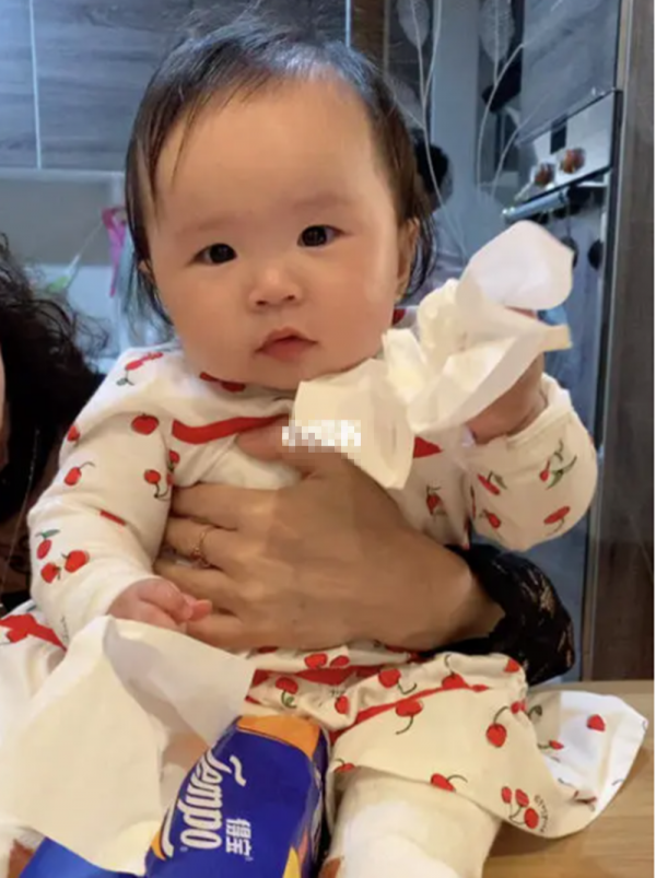 2歲內的寶寶有些行為很討厭,實際卻在變聰明,媽媽不要一味嫌棄 2歲內的寶寶有些行為很討厭,實際卻在變聰明,媽媽不要一味嫌棄