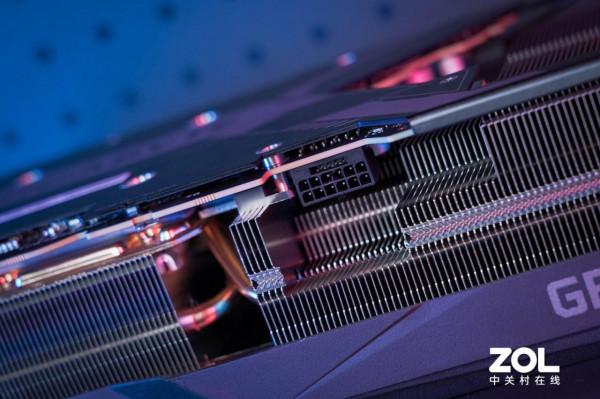 技嘉RTX 3090 Ti魔鷹圖賞 遲來的旗艦卡皇