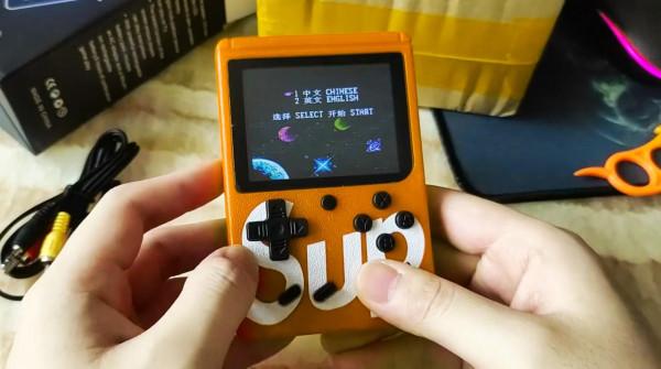體驗一款國產400合1掌機,古董式設計很好用,經典遊戲回來了 體驗一款國產400合1掌機,古董式設計很好用,經典遊戲回來了