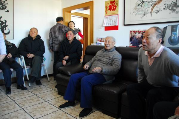 1958年,部隊領導去東北學習,看見糧倉管理員後哭喊：你居然還活著